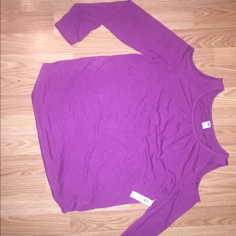 Brand new with tags! Old navy cold shoulder shirt